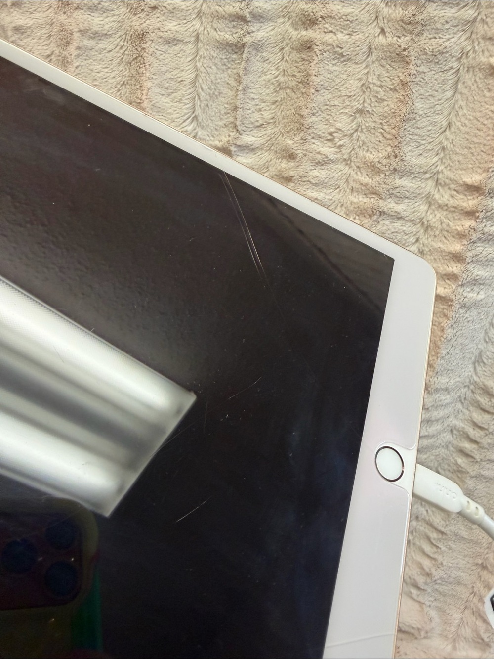 Apple iPad Tablet 7th Gen Wifi Cellular A2200 32GB Rose Gold W/ Case + Cables - Picture 5 of 16